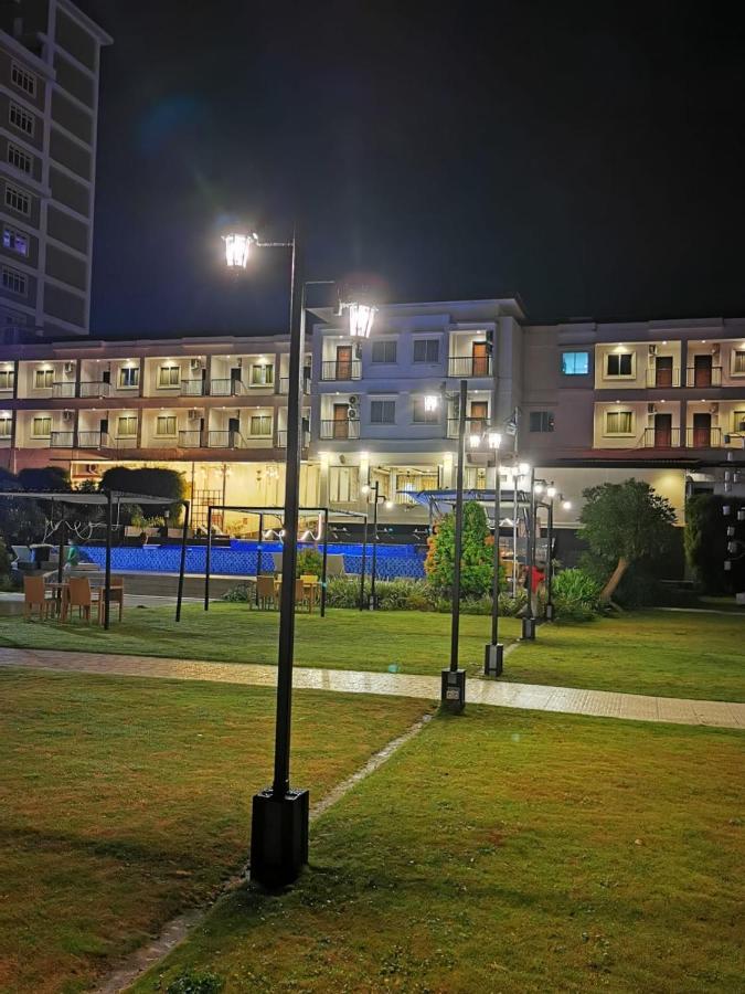 Naka Hotel Kupang Kupang  Ngoại thất bức ảnh