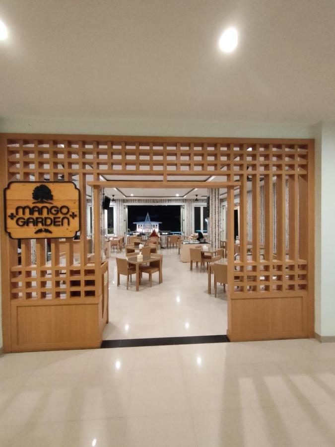 Naka Hotel Kupang Kupang  Ngoại thất bức ảnh
